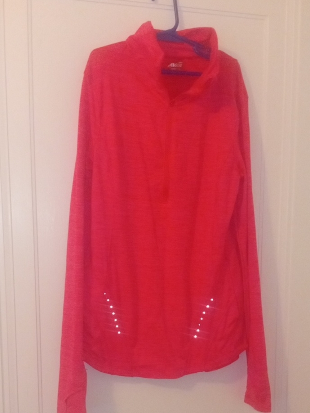 women XS pink drifit 1/4 zip AVIA
